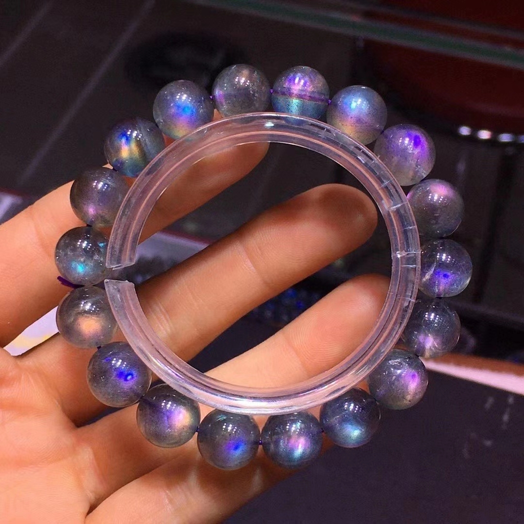 拉长石的作用与功效，黑拉长石和蓝光拉长石的功效。
