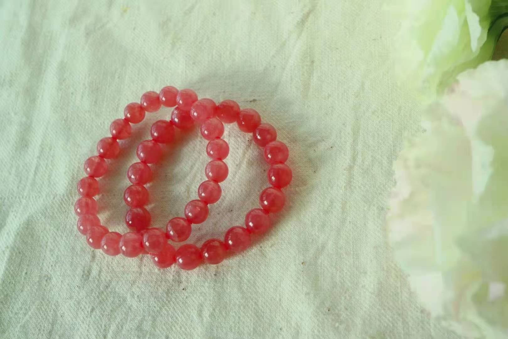 红纹石的功效与作用，网上说红纹石招正缘桃花运是真的吗？