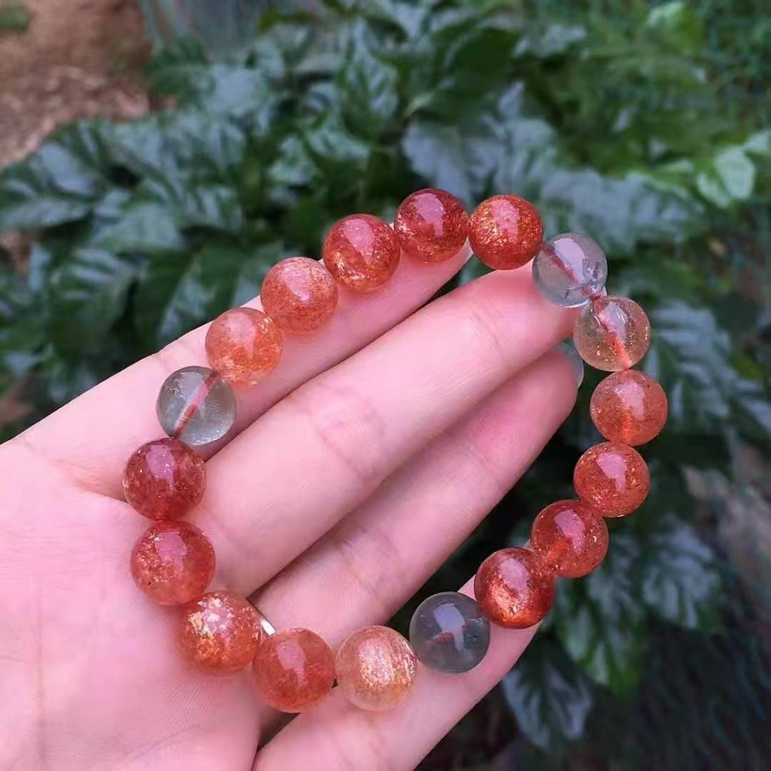 阿鲁沙的功效与作用？阿鲁沙水晶价格贵不贵？