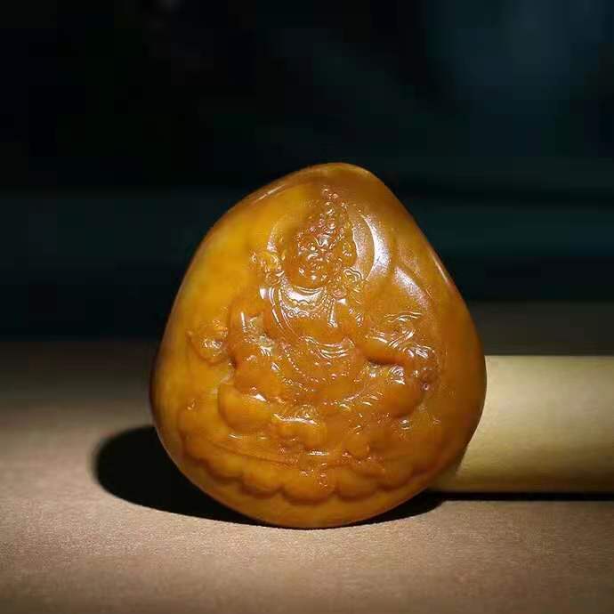 和田玉吊坠一般多少钱？漂亮又寓意好的和田玉吊坠
