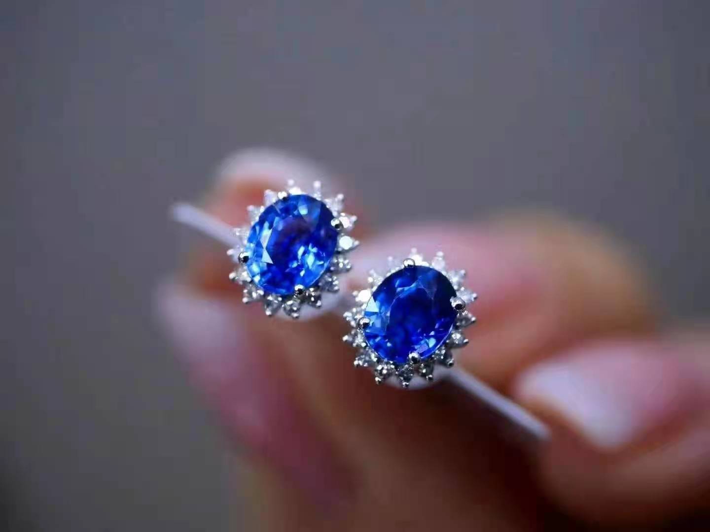 红宝石蓝宝石为什么那么受欢迎？有没有投资价值？